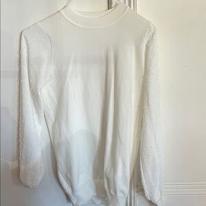 Chic White Crew Neck Sweater